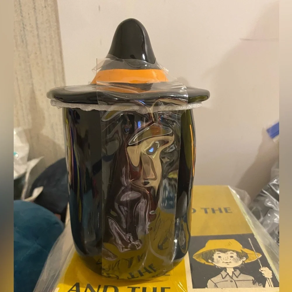 Rae Dunn Black Artisan Mug with Hat Lid NWOT (GL)